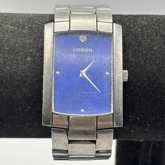 Vintage Blue & Silver Fossil Men's Watch - Picture 2 of 4